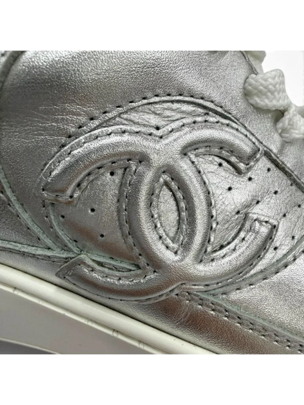 Chanel CC Logo Lace-up Leather Low Top Sneakers Silver